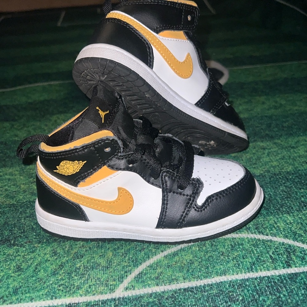 Air Jordan 1 Retro High